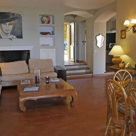 Astonishing Maka In Tropez